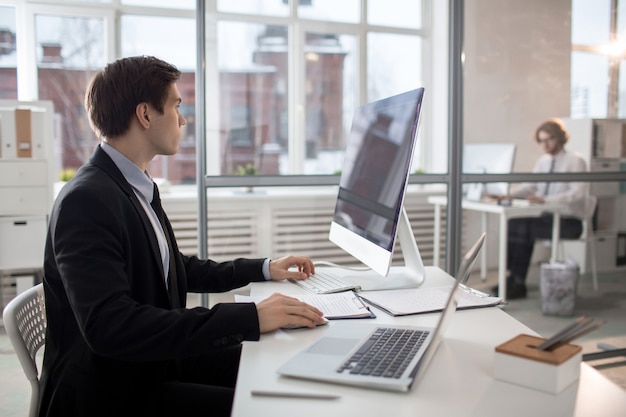 UTILIZZO PRATICO DEL COMPUTER IN AZIENDA 